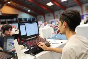 ماراتون دانش آموزی برنامه نویسی